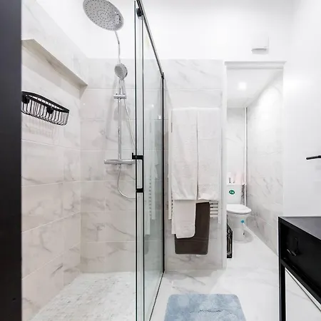 Luxurious And Cosy In The Center Of 14 *