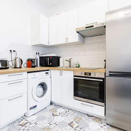 Luxurious And Cosy In The Center Of 14 Appartement